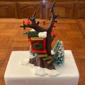 Department 56 the original Snow Village kids treehouse